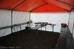 Das leere Werkstatt und Lade Zelt. Wurde zwar bewundert aber nicht wirklich angenommen

DSC 4588