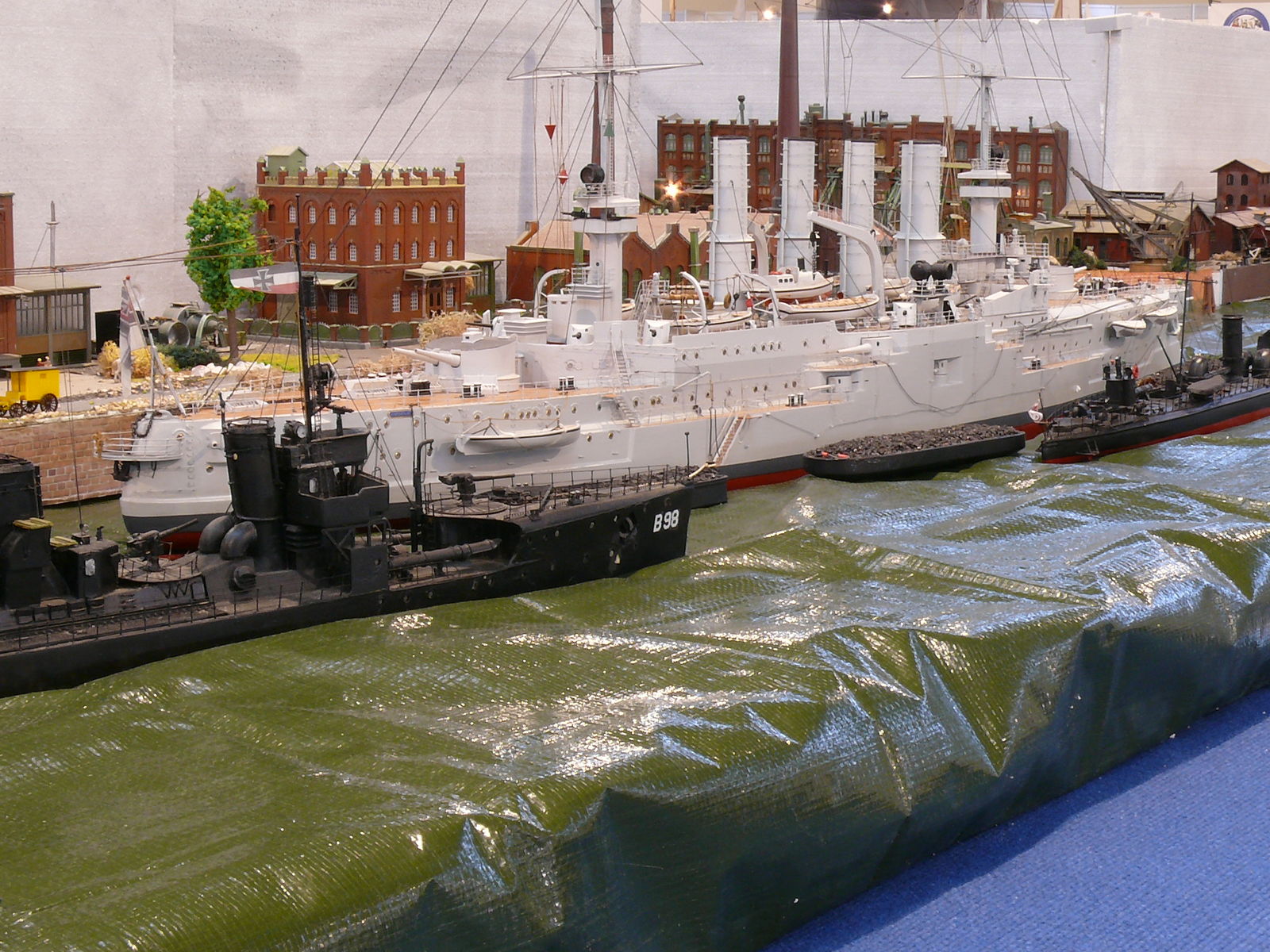 SMS Gneisenau & B 98 Useralben